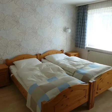 Rosenwarft Пельворм